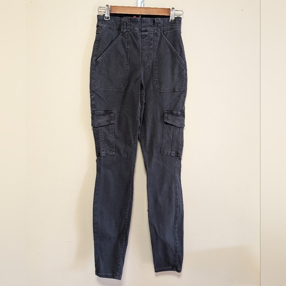 SPANX Pants - SPANX Stretch Cargo Pants black Utility Slim Leg Women’s Small